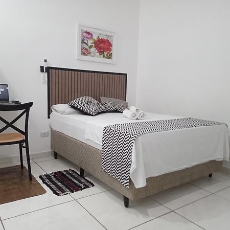 Loft 2 Completo Ar Canais Assinat Garagem Internet Prox Aparecida E Industrias Apartment Pindamonhangaba Luaran gambar