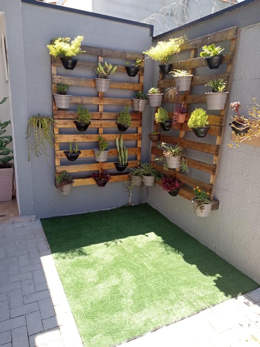 Loft 2 Completo Ar Canais Assinat Garagem Internet Prox Aparecida E Industrias Apartment Pindamonhangaba Luaran gambar